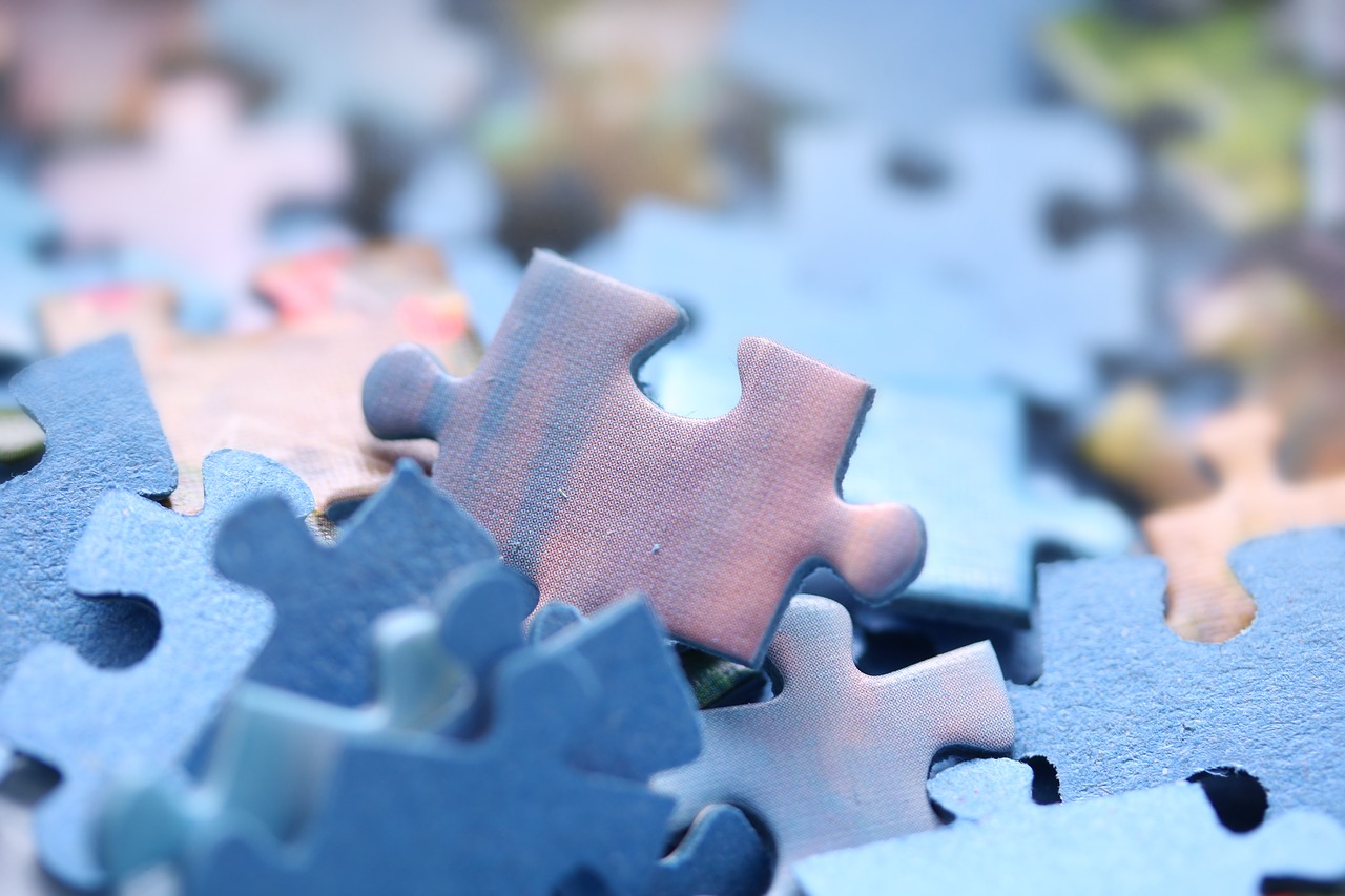 グラフィックデザイナーってどんな仕事？ 謎の多いデザイン業界を徹底解剖！